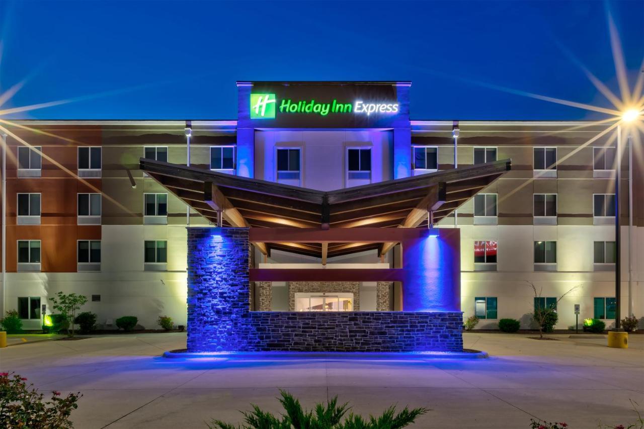Holiday Inn Express & Suites - Effingham By Ihg Εξωτερικό φωτογραφία