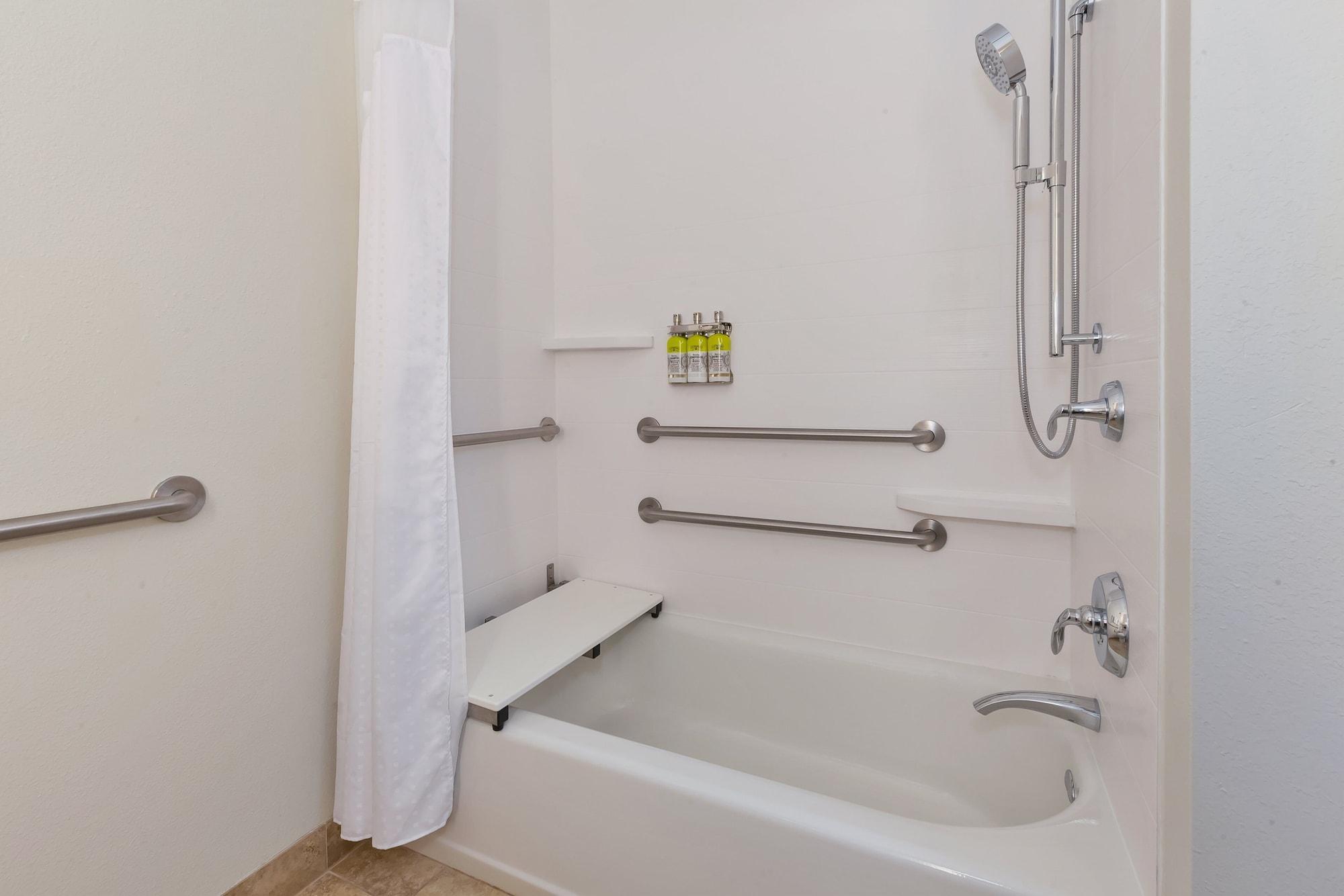 Holiday Inn Express & Suites - Effingham By Ihg Εξωτερικό φωτογραφία