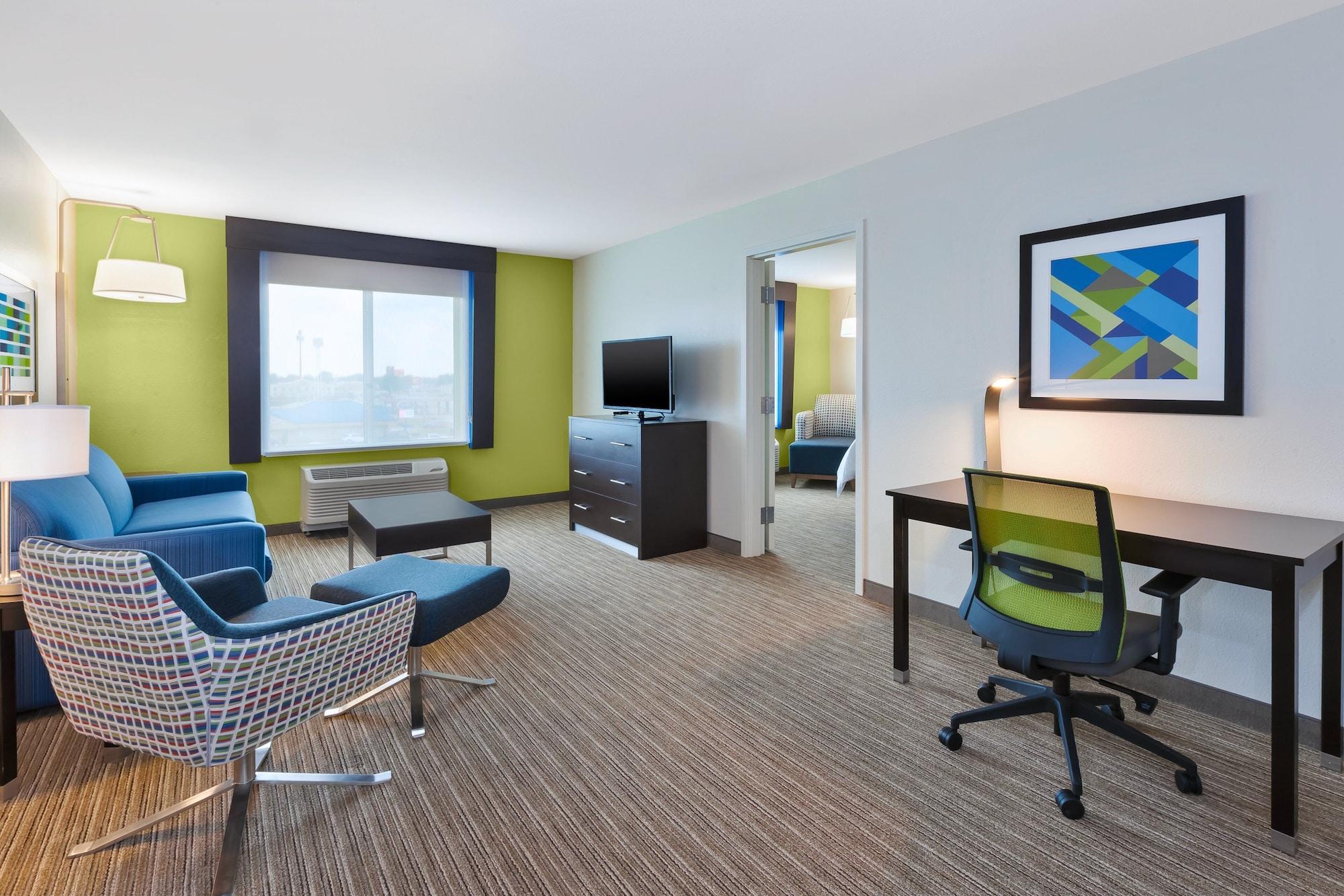 Holiday Inn Express & Suites - Effingham By Ihg Εξωτερικό φωτογραφία