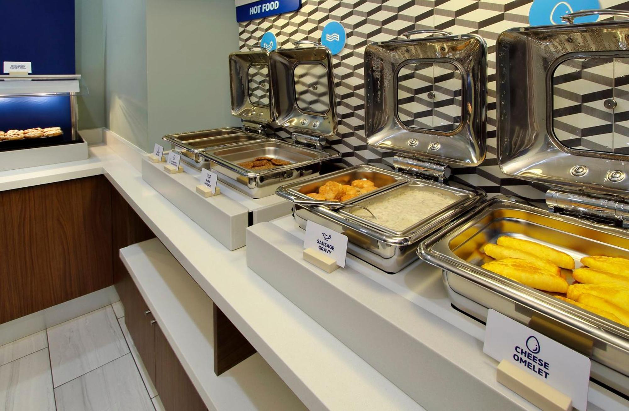 Holiday Inn Express & Suites - Effingham By Ihg Εξωτερικό φωτογραφία