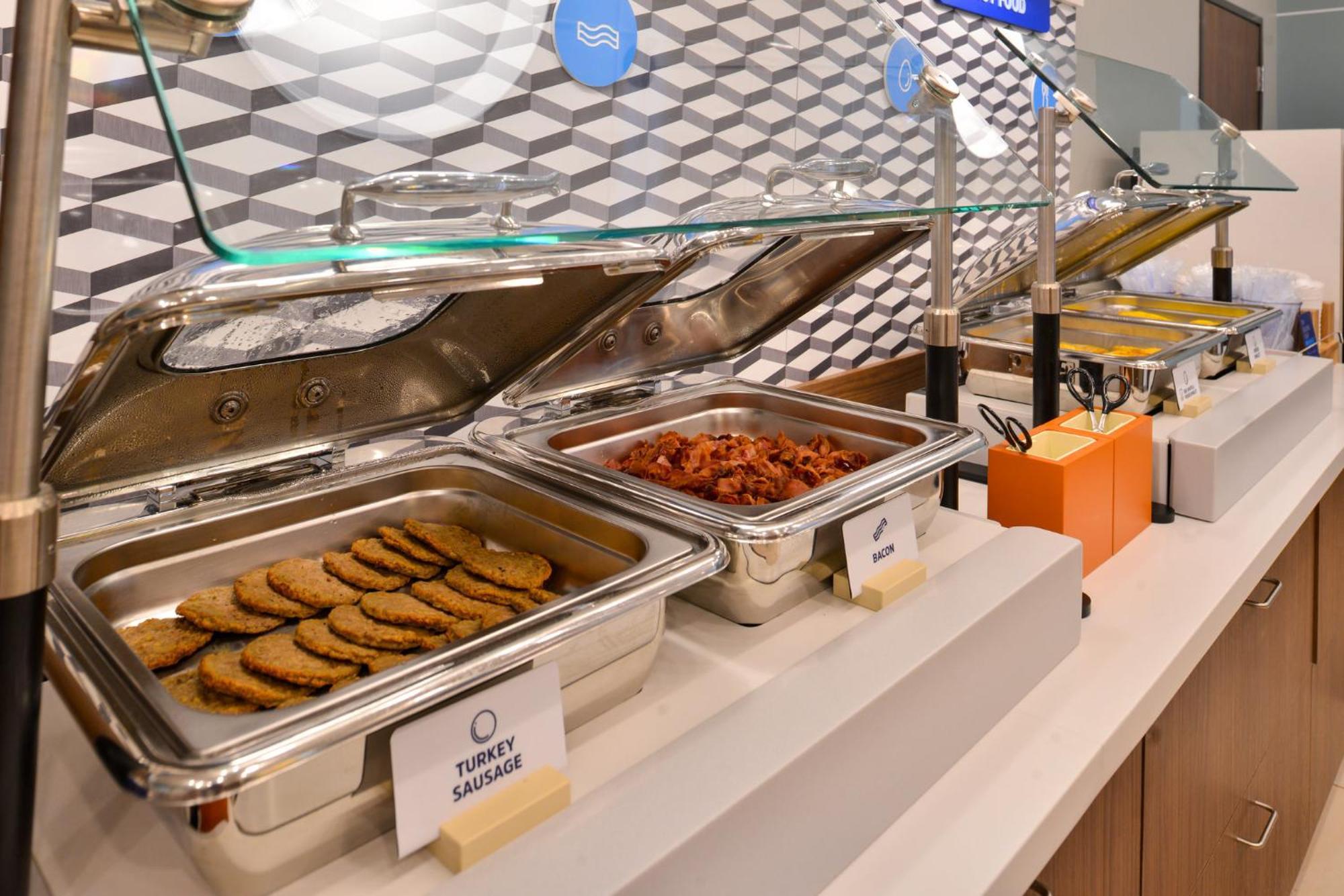 Holiday Inn Express & Suites - Effingham By Ihg Εξωτερικό φωτογραφία