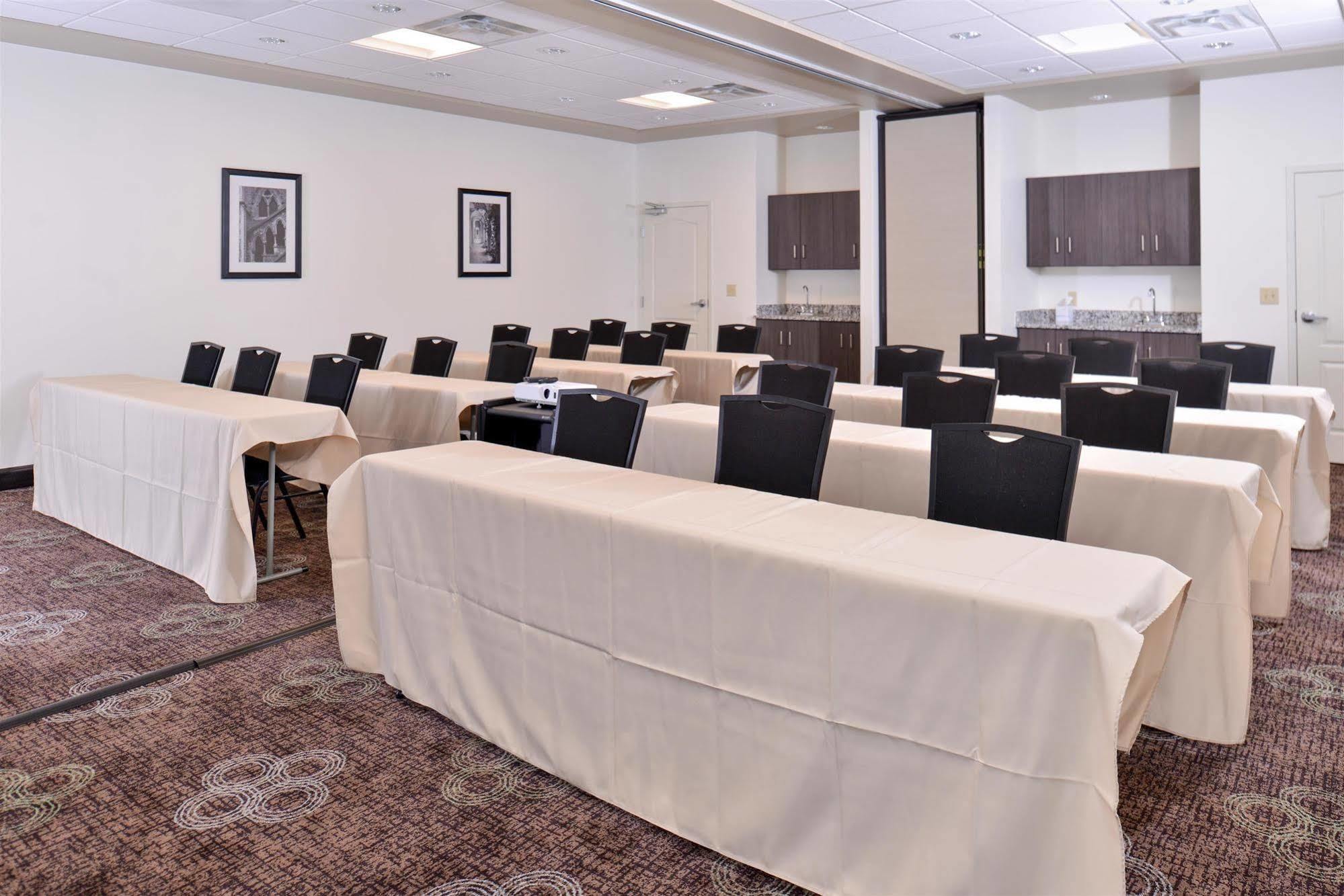 Holiday Inn Express & Suites - Effingham By Ihg Εξωτερικό φωτογραφία